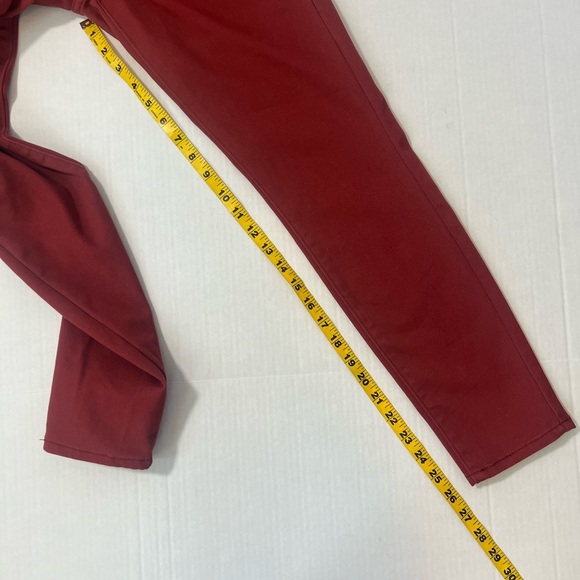 SIGNATURE by LEVI STRAUSS & CO. GOLD WOMENS TOTALLY SHAPING PULL ON SKINNY JEANS - Picture 14 of 16